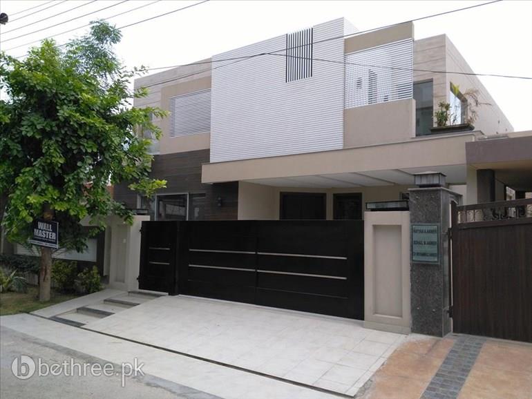 1 Kanal House for sale in Abdalian Society 